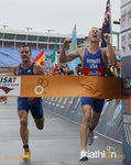 itu-199 Jarrod Shoemaker narrowly takes the win. Photo: Paul Phillips/Triathlon.org