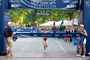 Rebeccah Wassner defended her title at the NYC Triathlon. Photo: Justin Lee