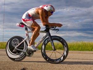 KAN 05 Many of the sport's top cyclists are aware of their wattage output in both training and racing. Photo: Paul Phillips