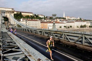 The Grand Final highlighted both amateurs and professionals. Photo: Triathlon.org