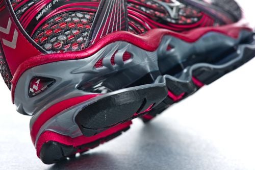 The New Kind Of Stability Shoe: Mizuno Wave Prophecy – Triathlete