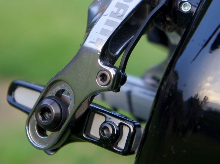 2012 SRAM Red Groupset – Triathlete