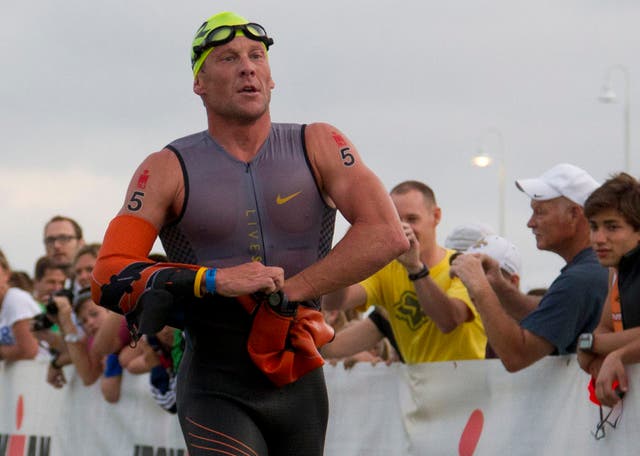 Armstrong Asks Review Board To Dismiss USADA Allegations