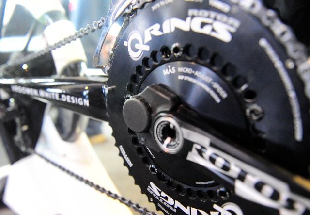 Rotor Power's battery and transmission hardware are in the small plastic piece to the side of the crank arm. Photo: Aaron Hersh