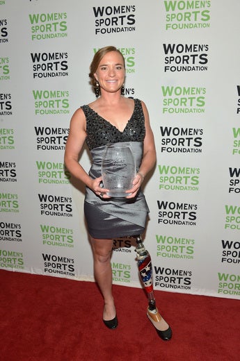 Melissa Stockwell with the Wilma Rudolph Courage Award during the 34th annual Salute to Women In Sports Awards. (Mike Coppola/Getty Images for the Women's Sports Foundation)