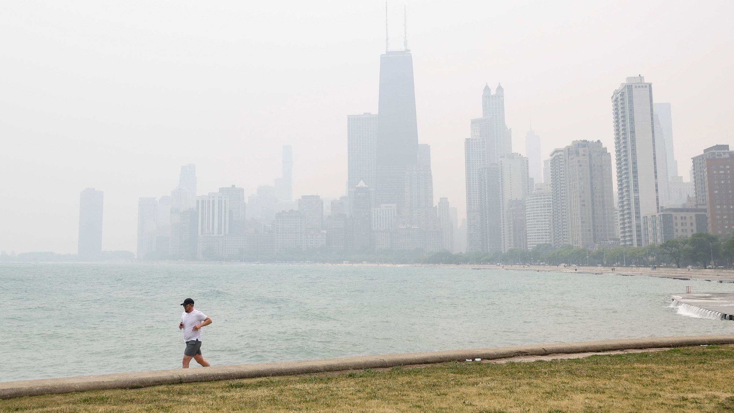 The benefits of exercise outweigh the harms of air pollution, such as smoke from wildfires.