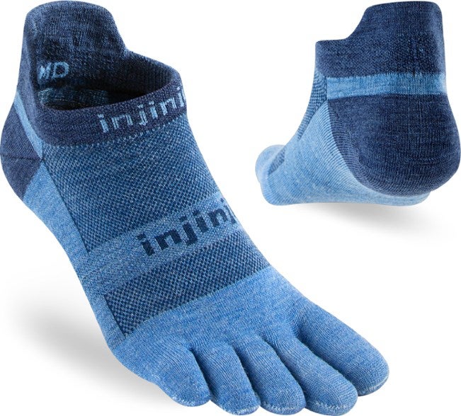 The 10 most important things you need to know about sports socks for  cycling, triathlons, running and trail running.