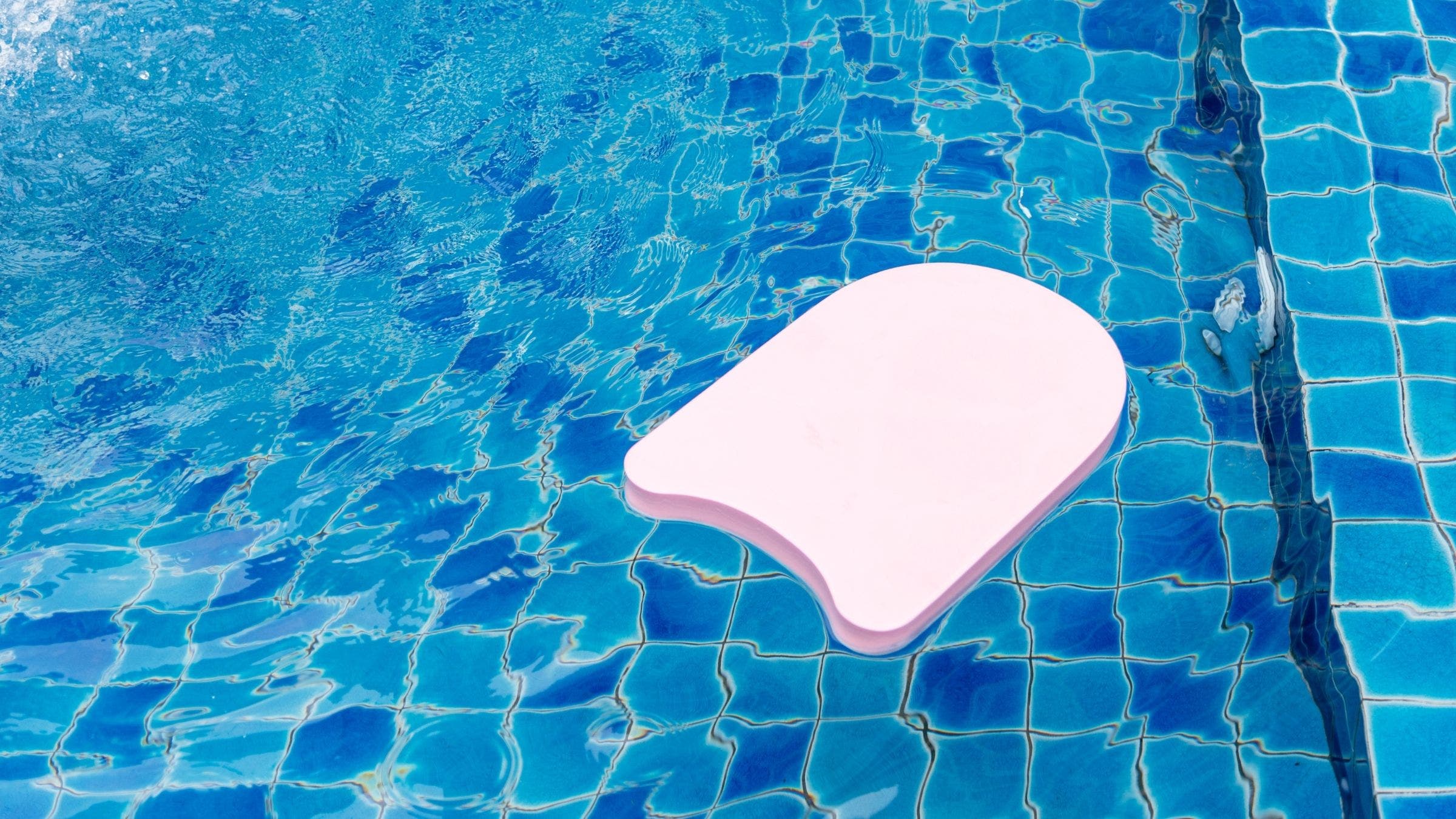 Weekend Swim Workout: Kickboard Drills