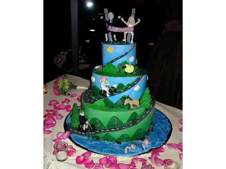 Triathlon cake - Decorated Cake by Novel-T Cakes - CakesDecor
