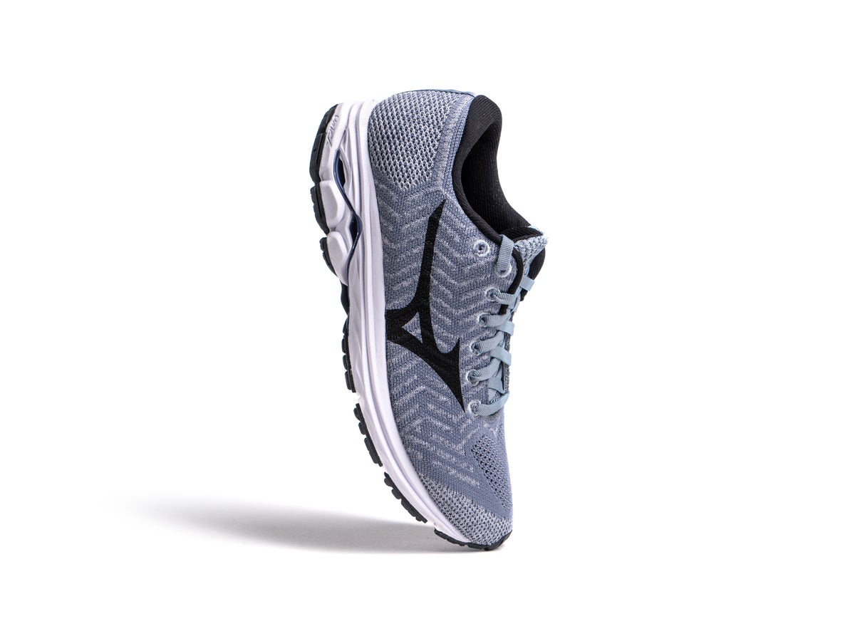 mizuno waveknit r2