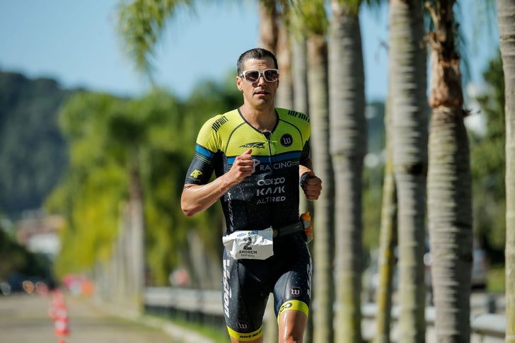 2,630 Triathlon Brasil Stock Photos, High-Res Pictures, and Images - Getty  Images