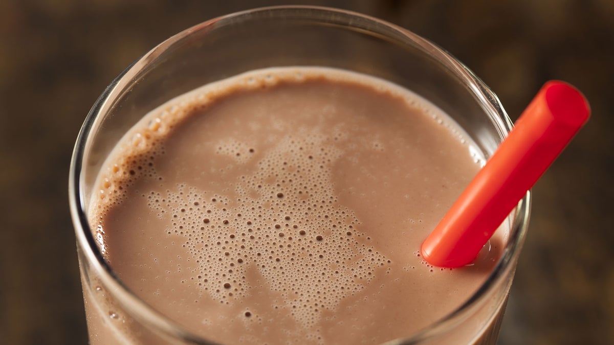Is Chocolate Milk Actually a Good Recovery Drink? Triathlete