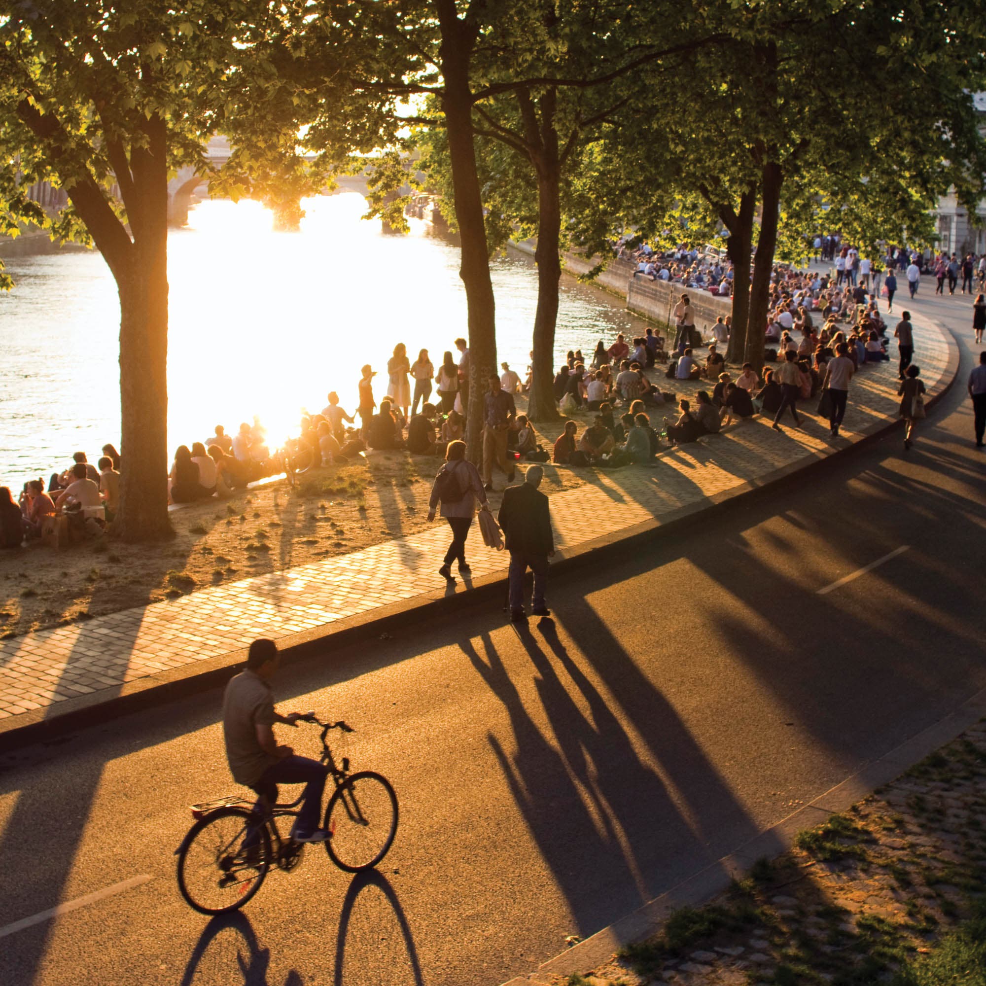 Street along the Seine river in Paris, one of the best triathlon vacation destinations for couples.