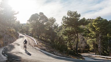 One-Hour Workout: Hit ‘Em Hard Hill Reps