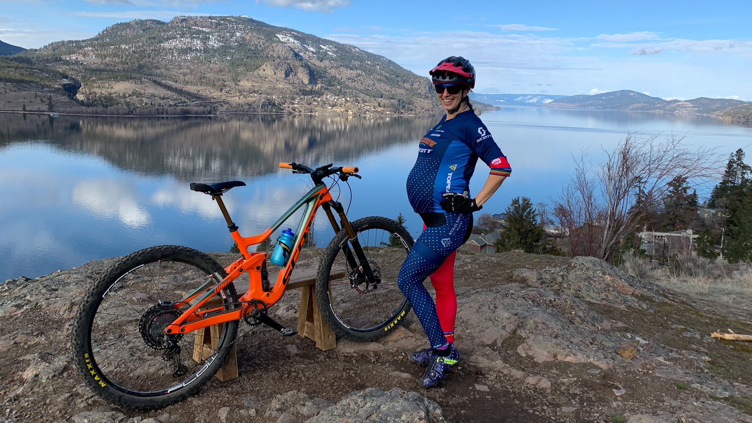 Sonya Looney mountain biking while pregnant