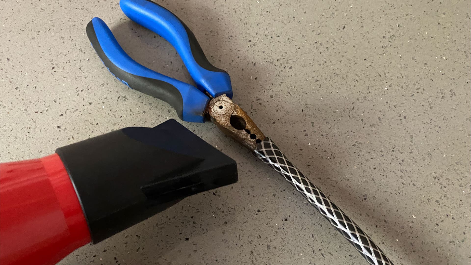 Portable shower hose widen step 2