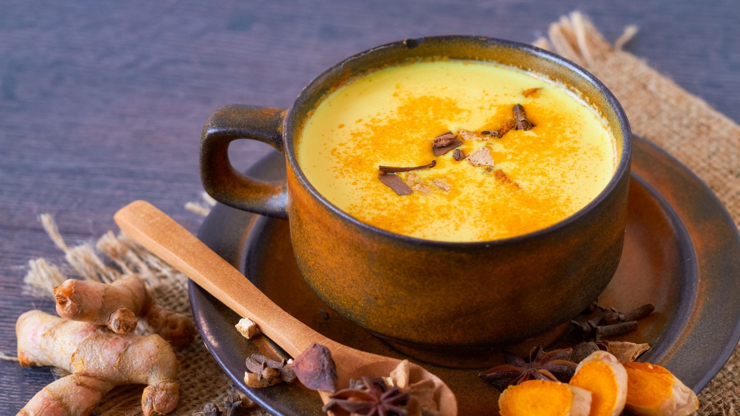 Turmeric, one of the best foods to eat after a workout