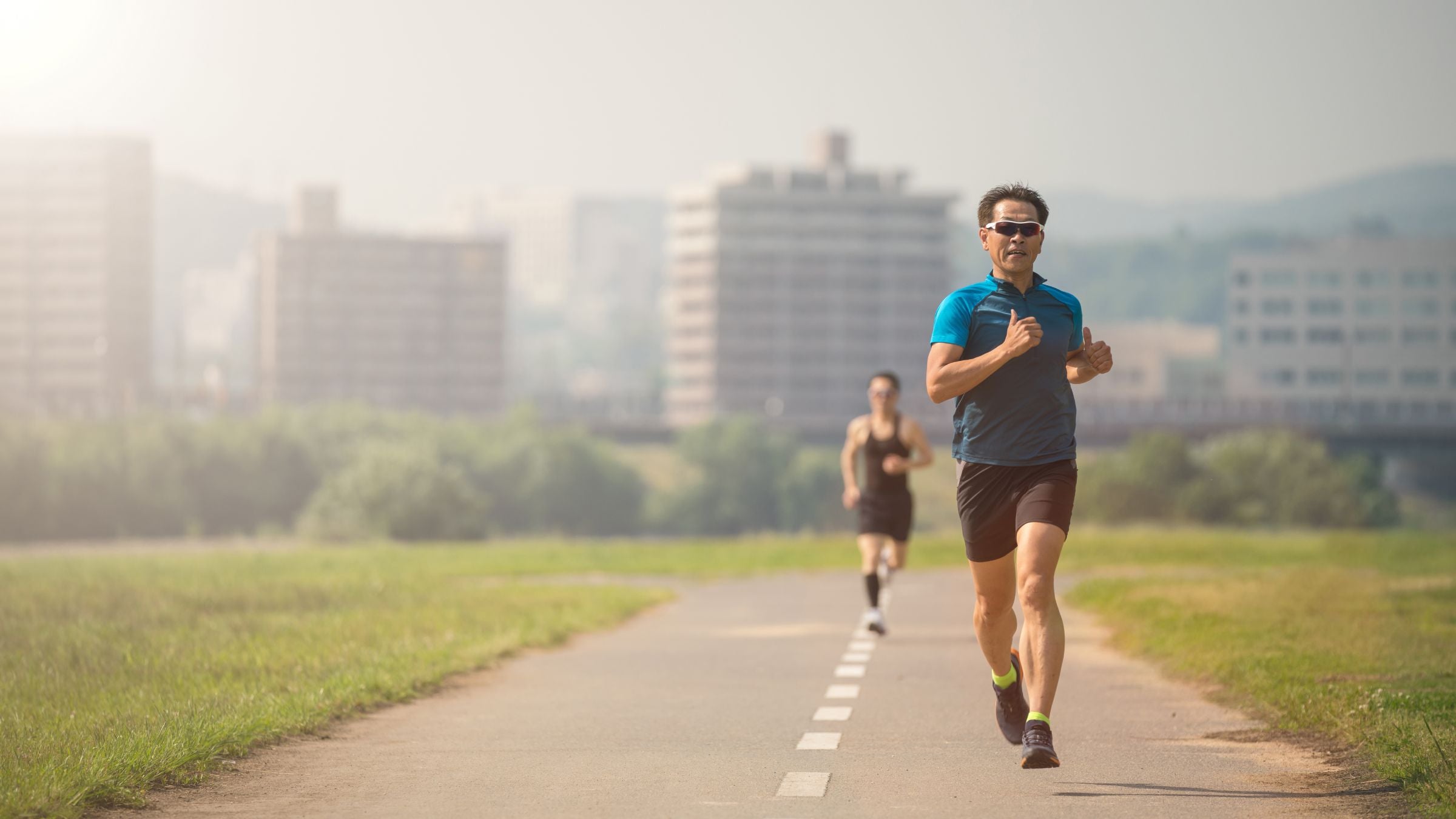 A man does a Fartlek Run Workout