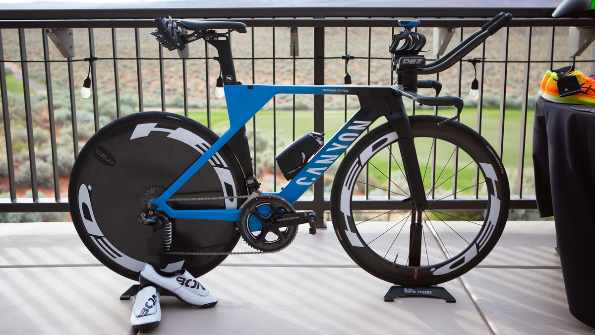 St. Pro Bike Lionel Sanders' Canyon Speedmax CF SLX Triathlete