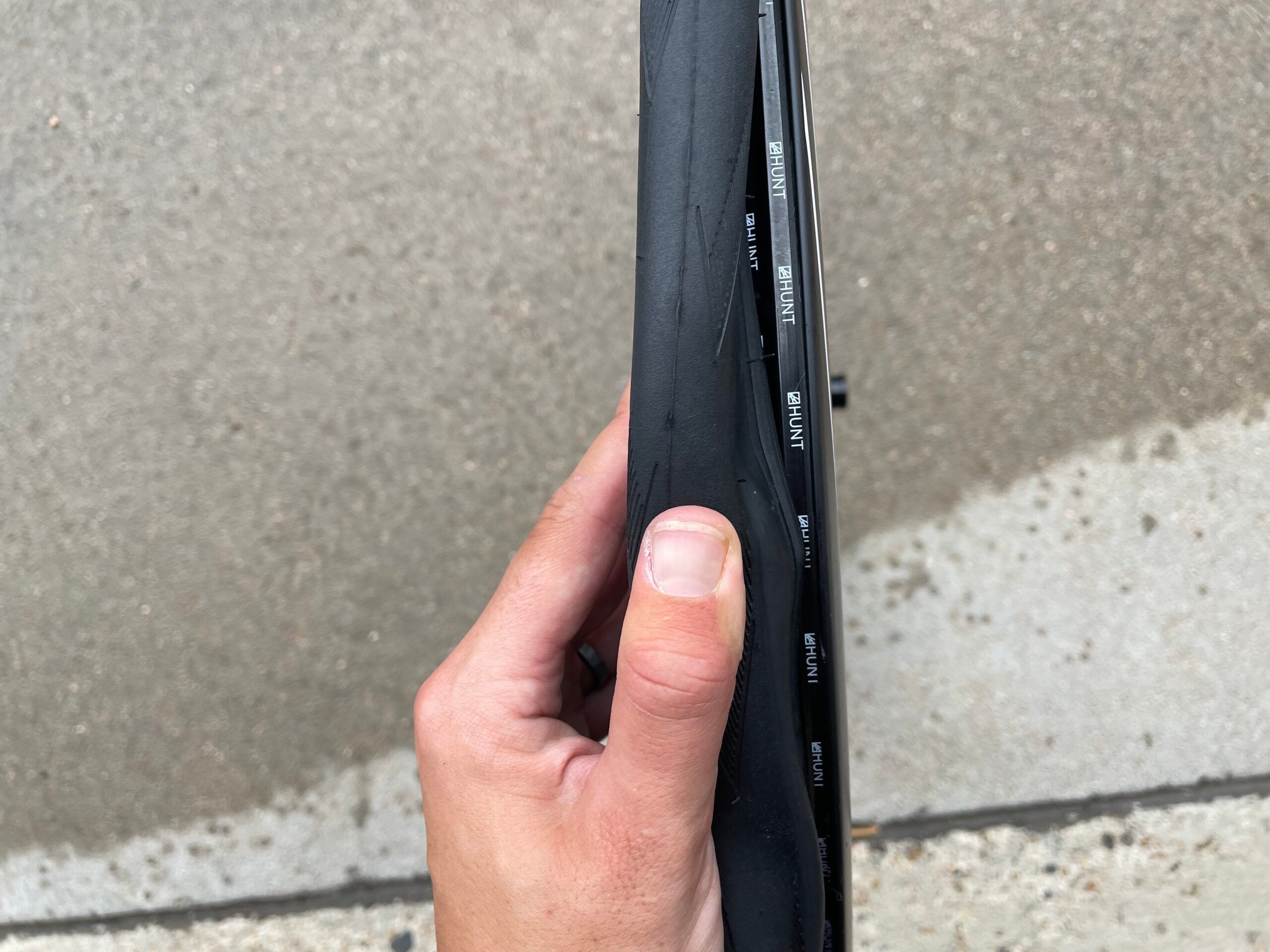 We Review The New Hunt 7387 Aerodynamicist Wheelset – Triathlete