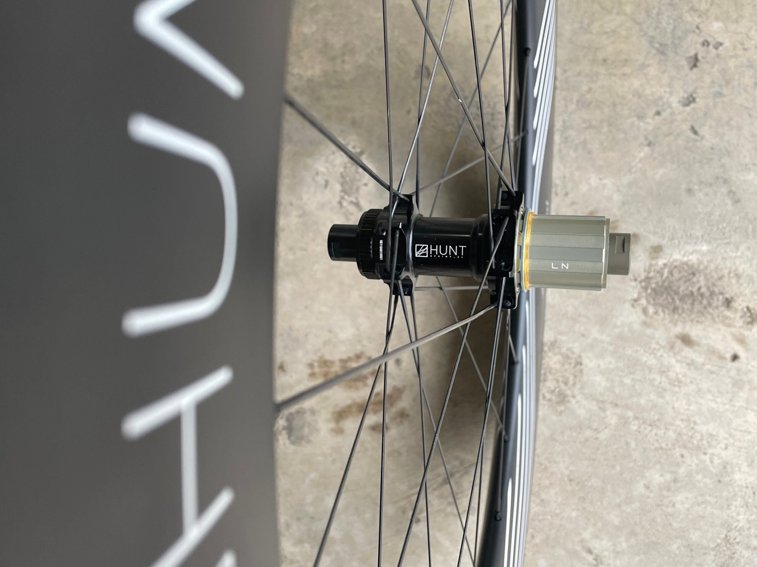 We Review The New Hunt 7387 Aerodynamicist Wheelset – Triathlete