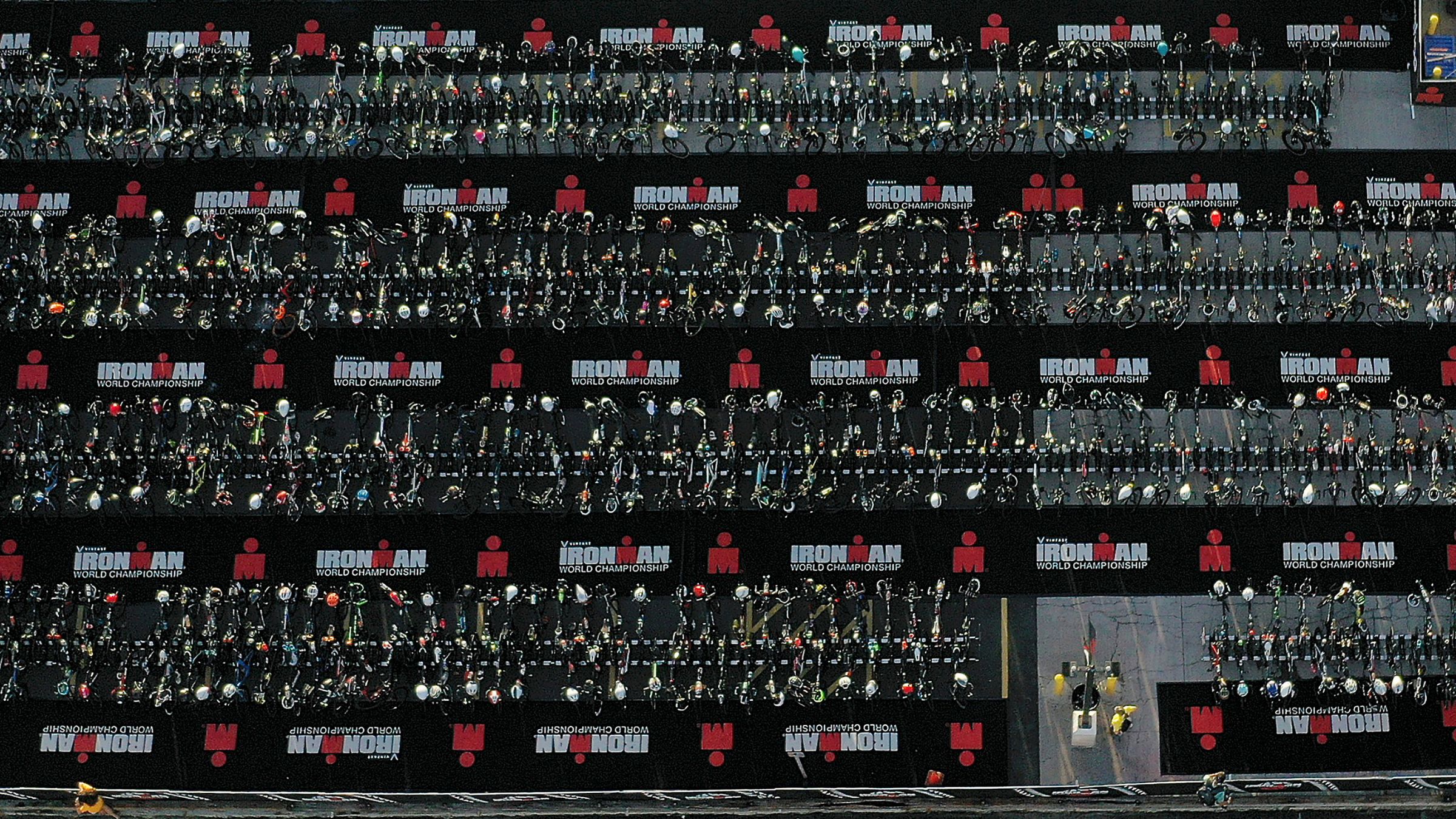 An aerial view of the Ironman Kona Bike Count 2022