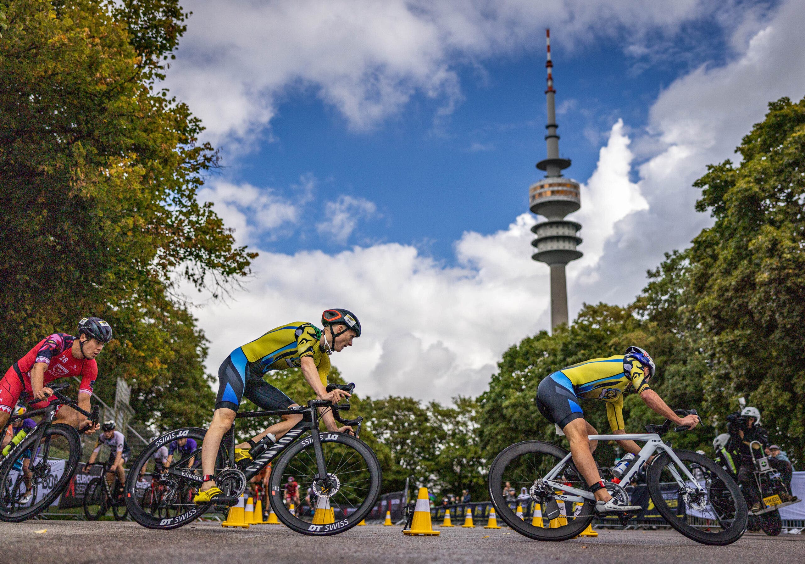 The exciting men's race at Super League Munich.