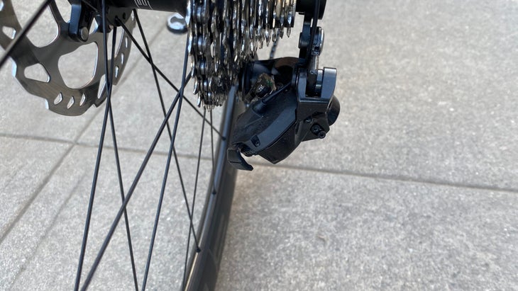 We Review Shimano's New 12-Speed 105 Di2 Groupset – Triathlete