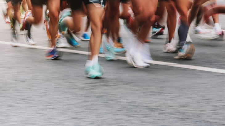People running marathon