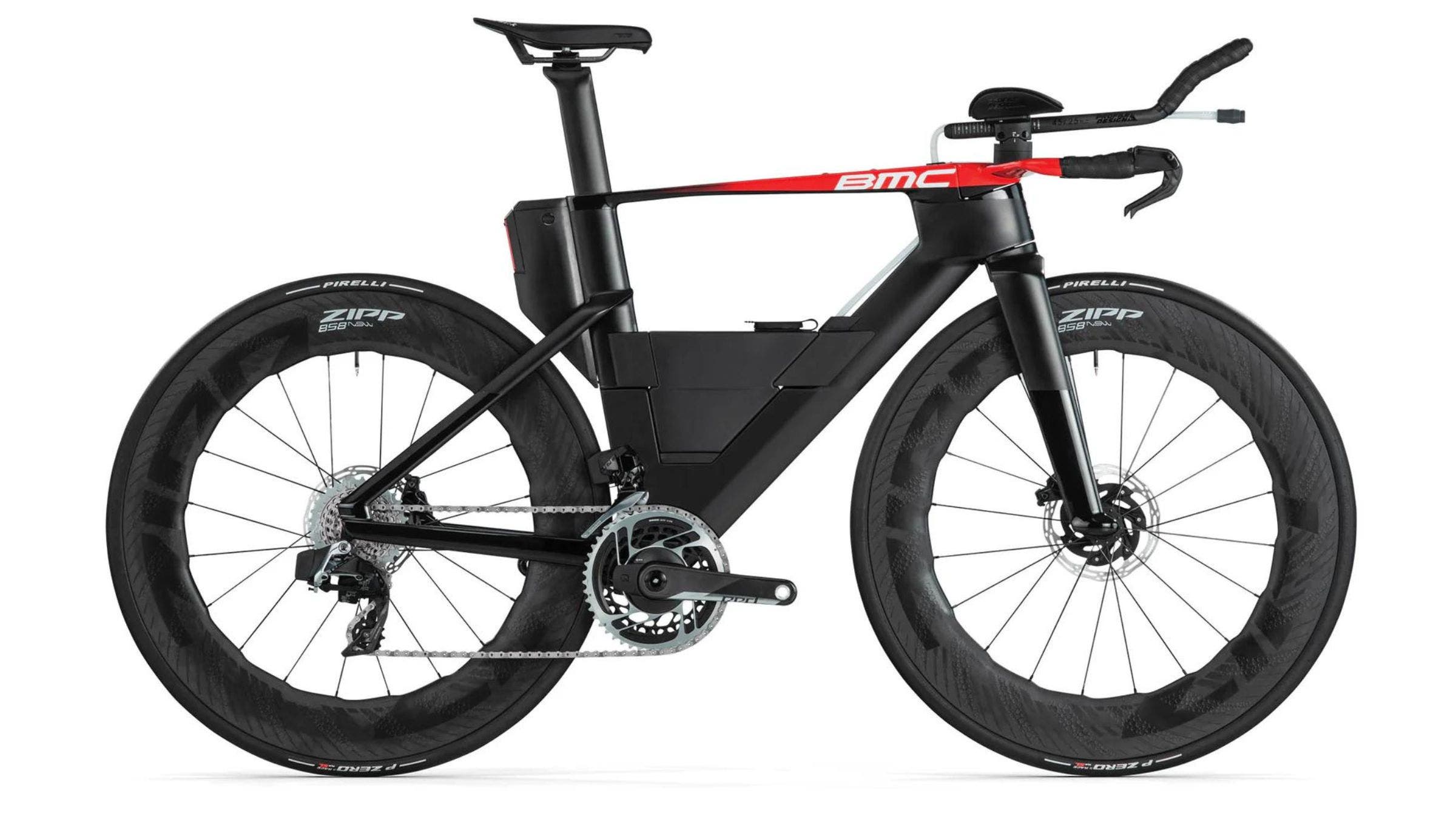 BMC Speedmachine 01 LTD, one of the best triathlon bikes of 2024
