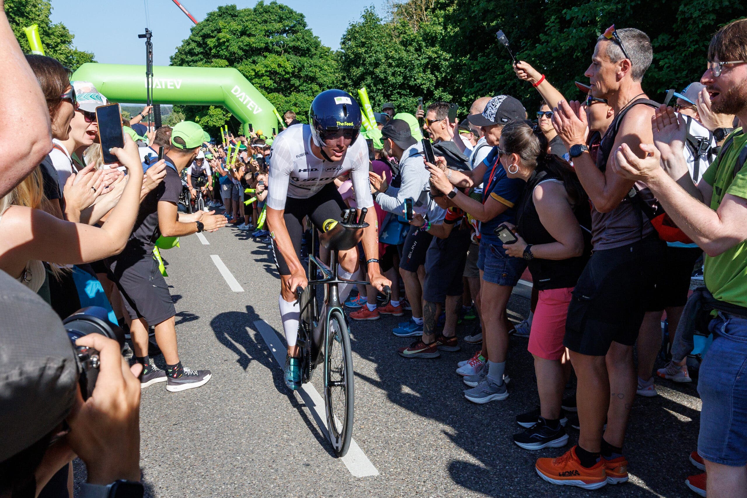 Magnus Ditlev on the iconic Solarer Berg climb during his world-record performance at Challenge Roth 2023.