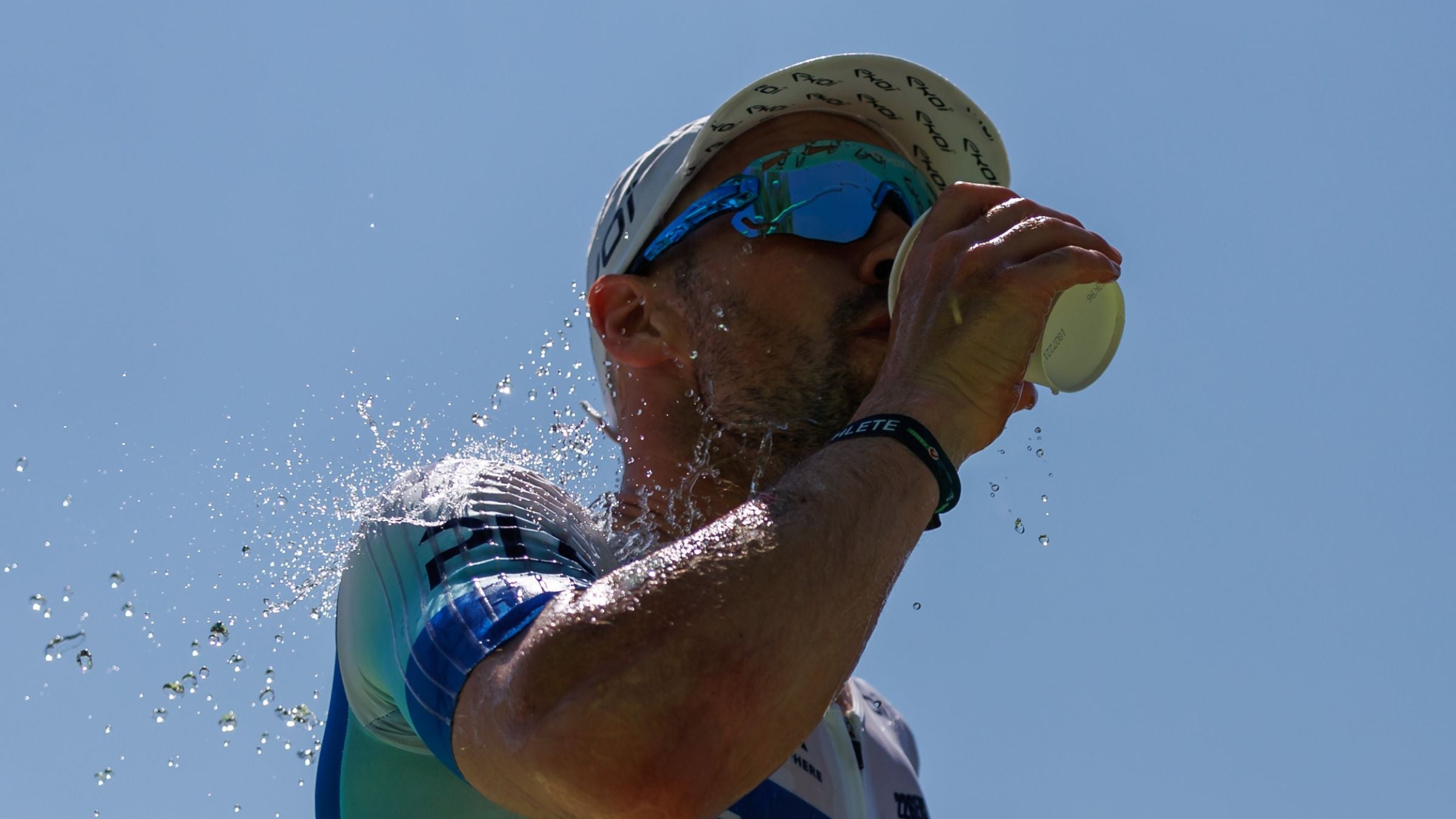 Men and women signs of hyponatremia