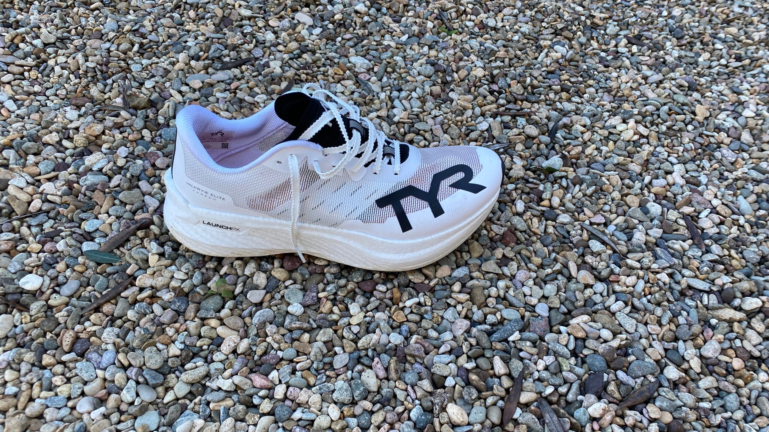 A TYR Valkyrie Elite Carbon Review for Triathlon – Triathlete