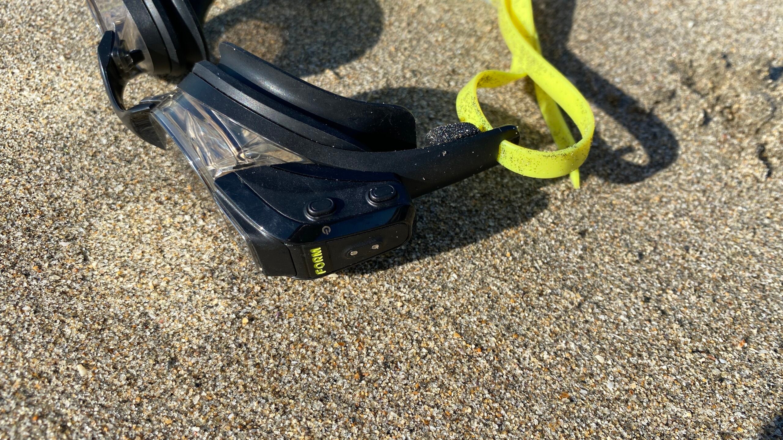 Triathlete Tests the New Form Smart Swim 2 HeadsUp Display Goggles