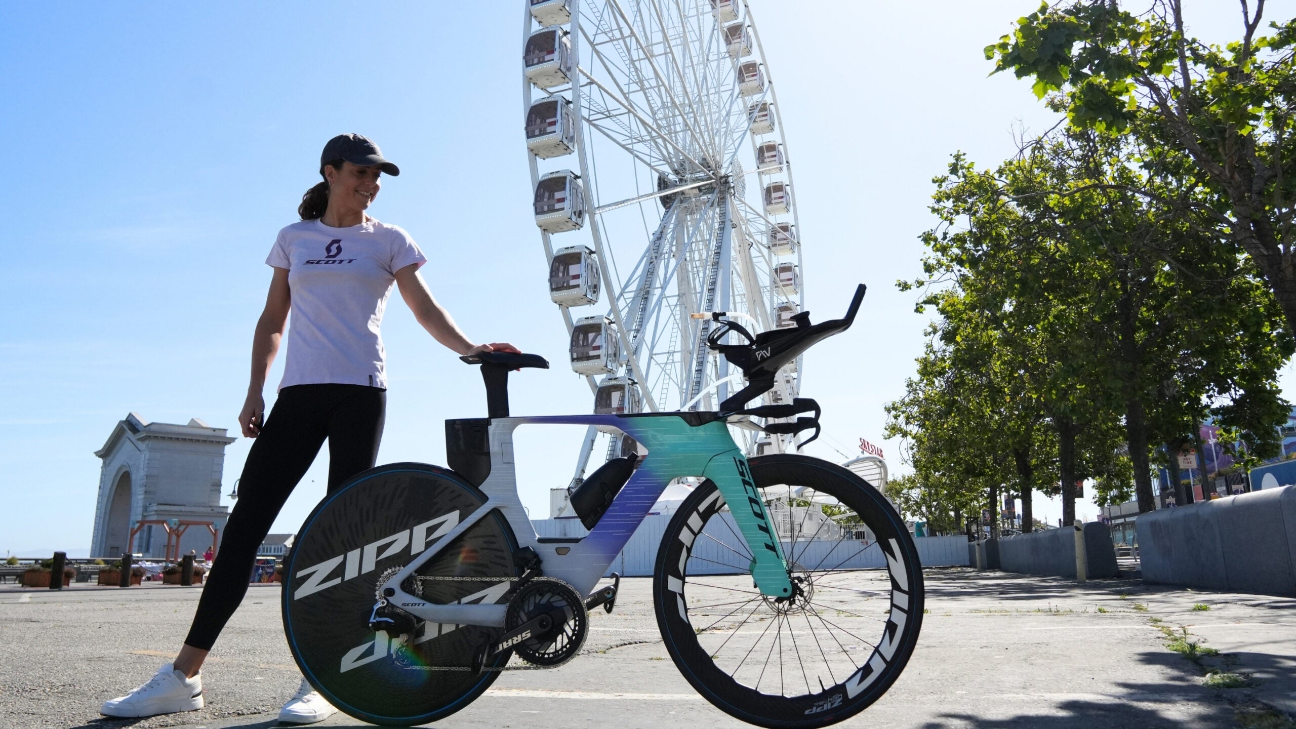 2025 San Fransisco T100 Pro Bike: Ashleigh Gentle's Scott Plasma