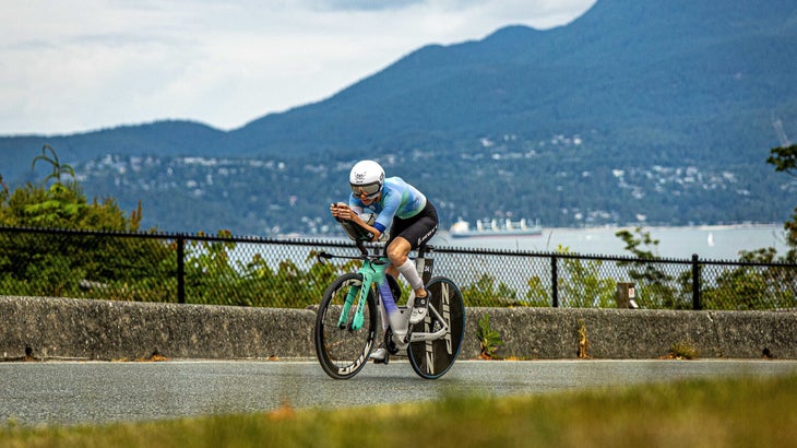 Ashleigh Gentle looks to repeat at London T100.