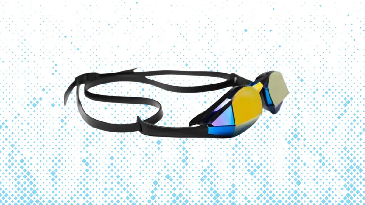 One of Triathlete’s Favorite Swim Goggles for 2025 Are on Sale