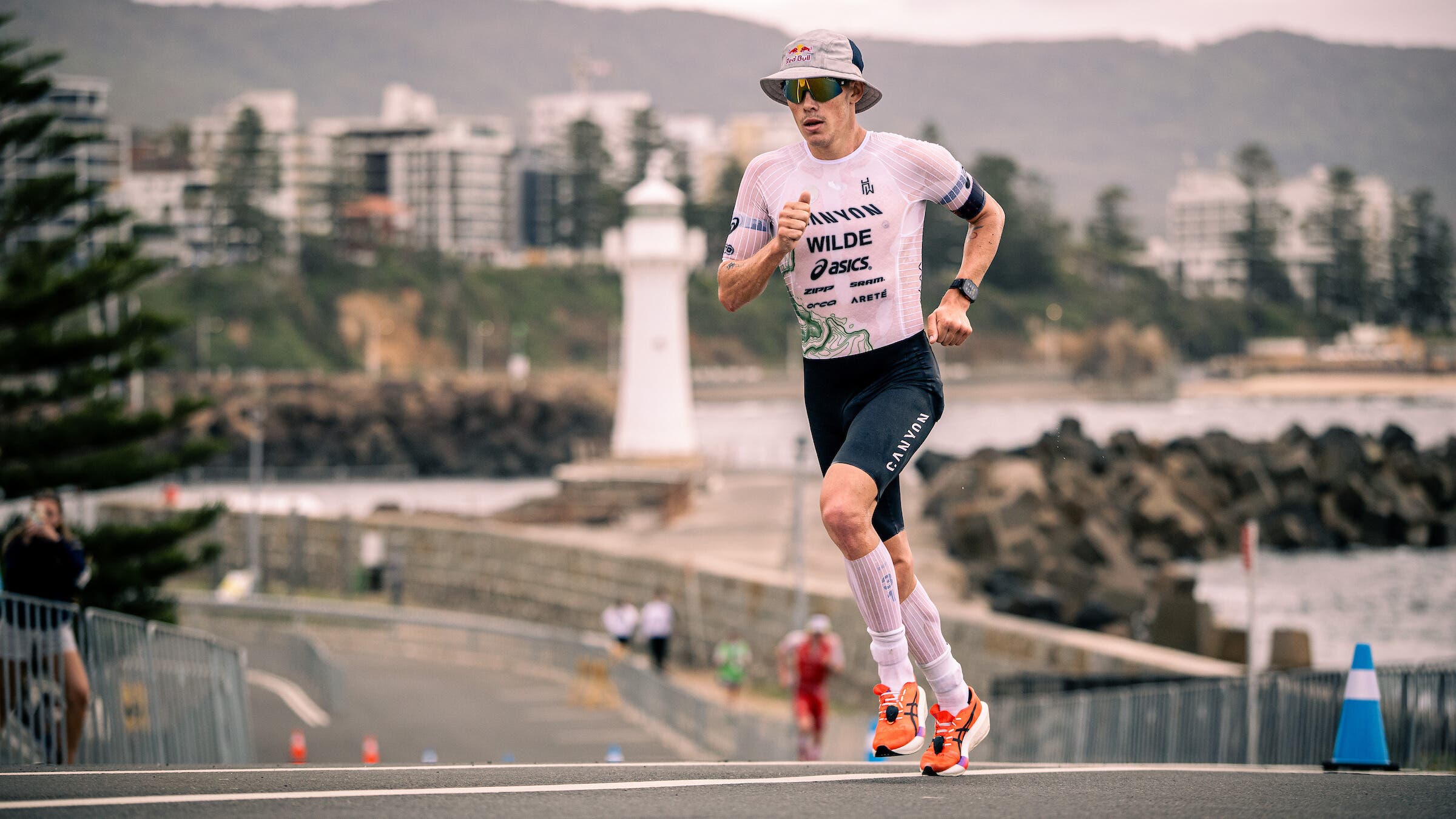 Hayden Wilde already has the maximum score going into the Grand Final. But racing Dubai T100 allows him to play defense and possibly earn the $25,000 race prize.