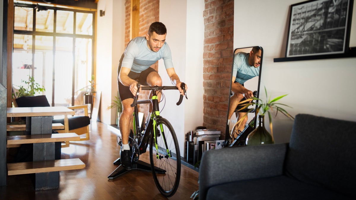 21 Days, 4 Workouts: A Simple Indoor Cycling Training Plan to Establish Good Triathlon Habits