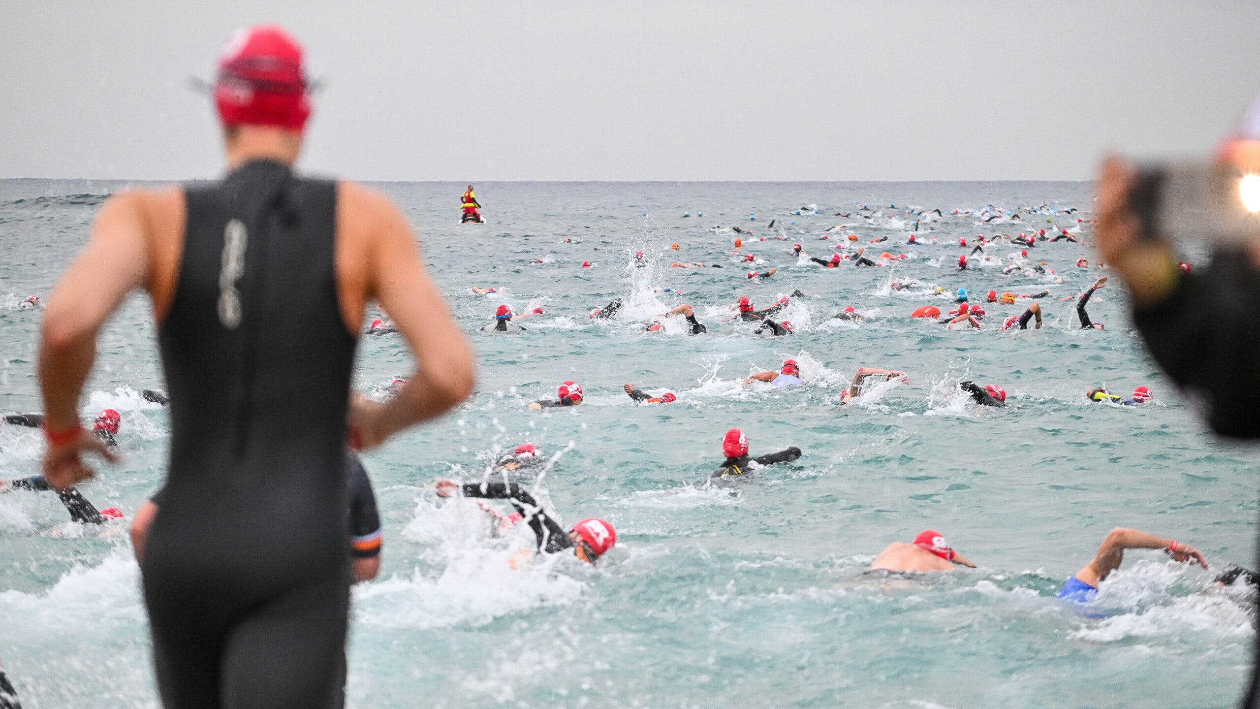 In a new study, researchers found a significant increase in the risk of dealing with an eating disorder when athletes train 14 or more hours per week.