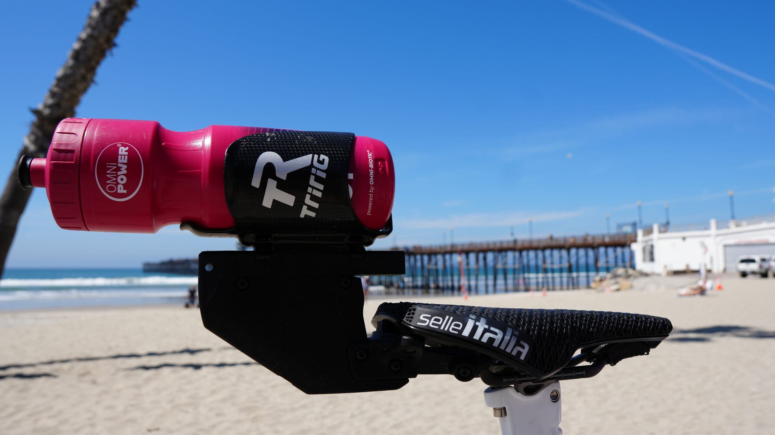 On race day, Stornes chose to use a Selle Italia Watt 3D saddle with EZ Gains behind the saddle hydration rack and TriRig bottle holder.