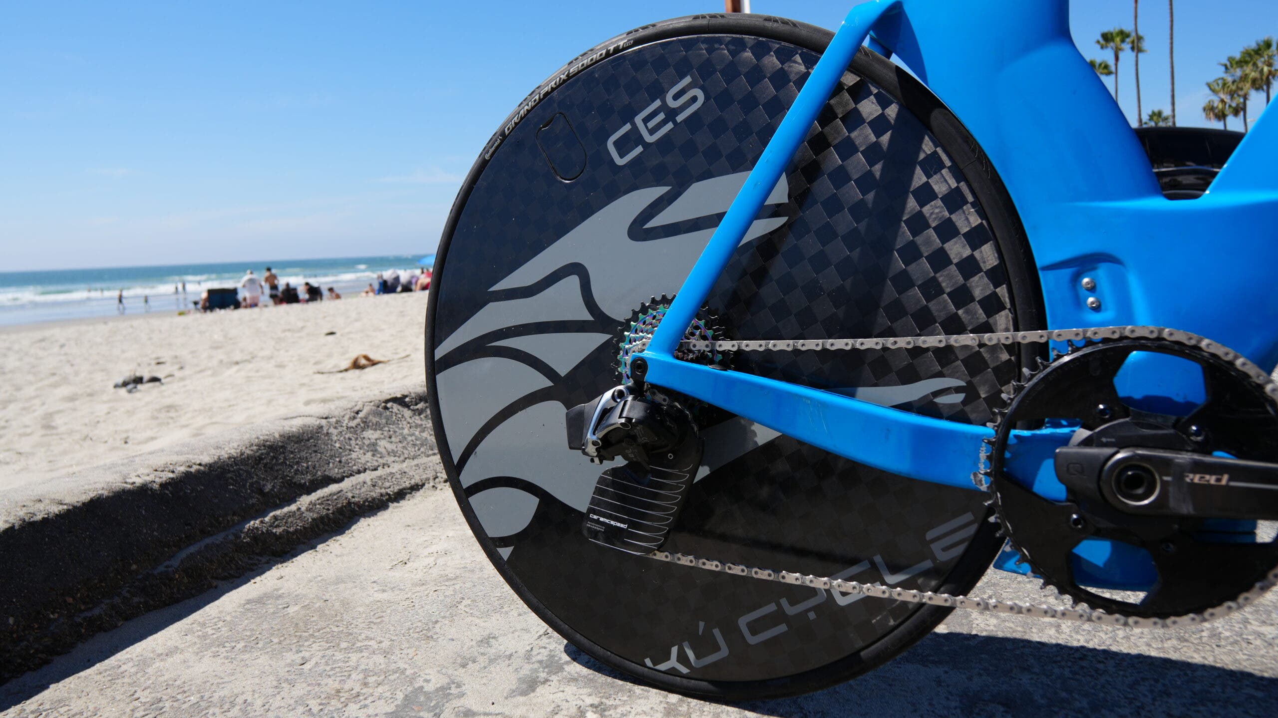 Bernier Michaud is rarely seen in the US, and he will be using a disc wheel from the CES show in the UK on race day, with a CES .3 three-spoke wheel up front. It will use 25mm Continental GP5000 TT TR tires on the rear and 26mm Continental Aero 111 tires on the front.