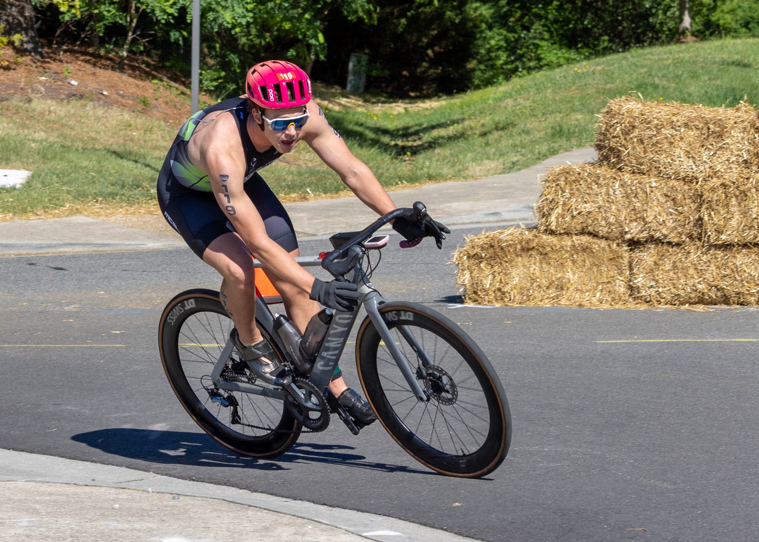 Lucas Wright races in collegiate triathlons, legal triathlons, and XTERRA triathlons.