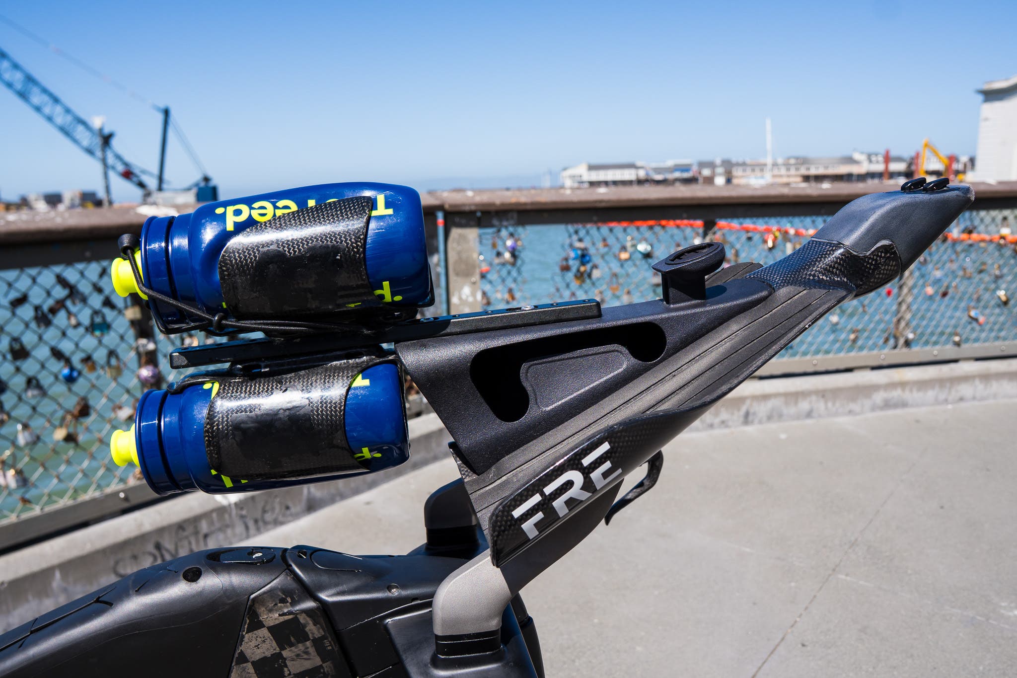 Here we take a closer look at Riele's very cool custom-built cockpit for the First Wheel One-X with a TriRig mount and dual cages loaded with two 550ml bottles.