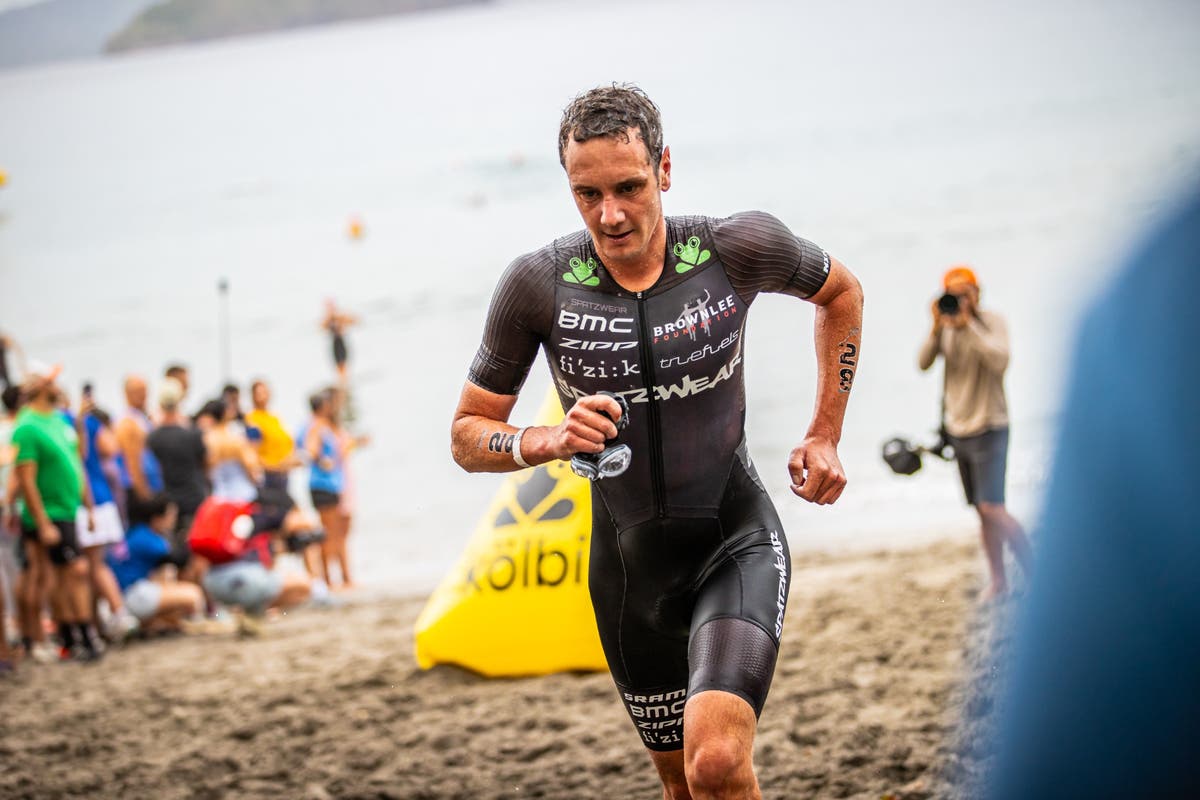 Alistair Brownlee races XTERRA Costa Rica.